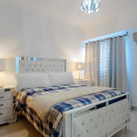 Escape Apartments, Balcony, Pool, Gym & Spa In La Julia ซานโตโดมิงโก ภายนอก รูปภาพ