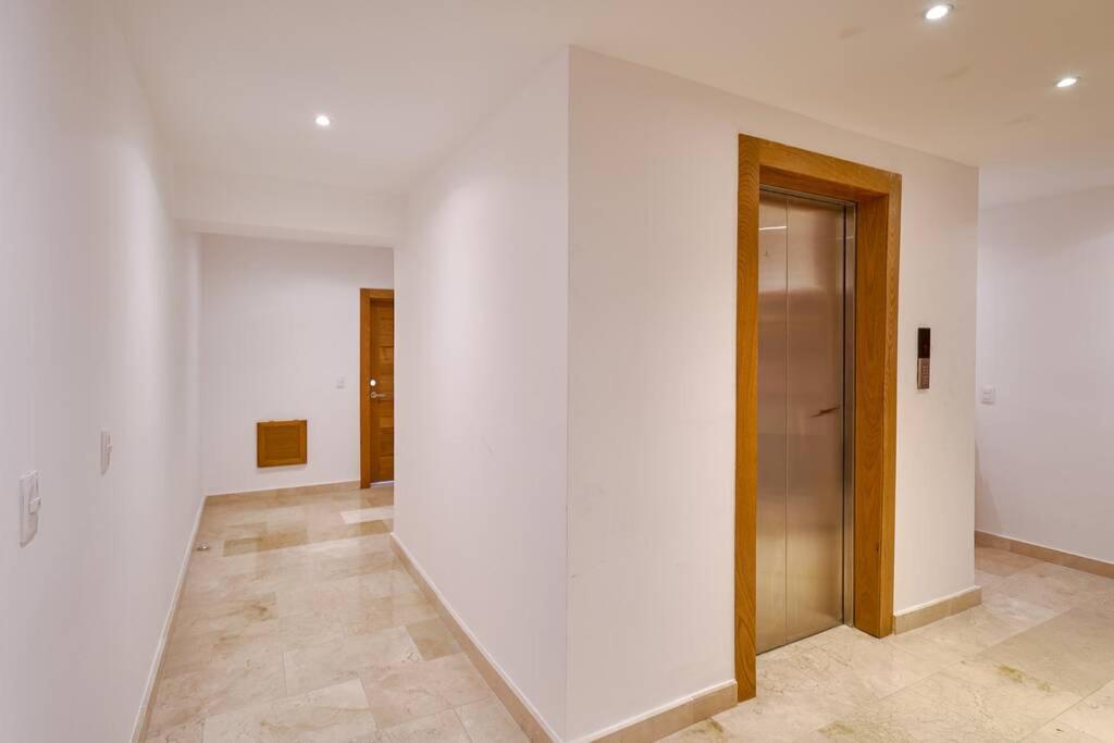 Escape Apartments, Balcony, Pool, Gym & Spa In La Julia ซานโตโดมิงโก ภายนอก รูปภาพ