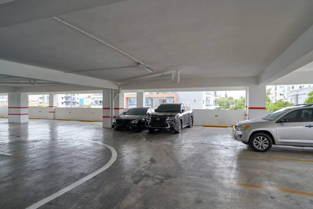 Escape Apartments, Balcony, Pool, Gym & Spa In La Julia ซานโตโดมิงโก ภายนอก รูปภาพ